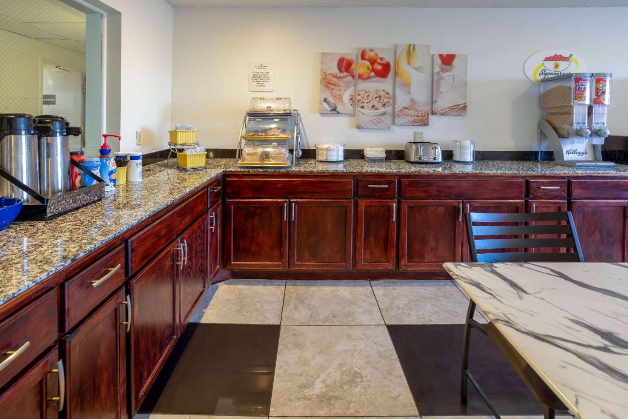 Super 8 By Wyndham Villa Rica Ngoại thất bức ảnh