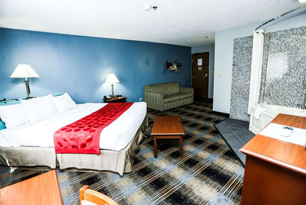 Super 8 By Wyndham Villa Rica Phòng bức ảnh