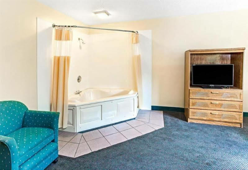 Super 8 By Wyndham Villa Rica Ngoại thất bức ảnh