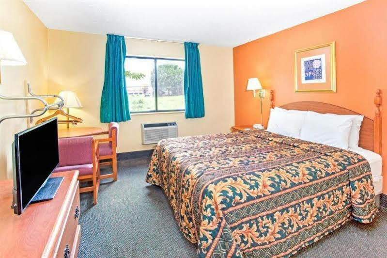 Super 8 By Wyndham Villa Rica Ngoại thất bức ảnh